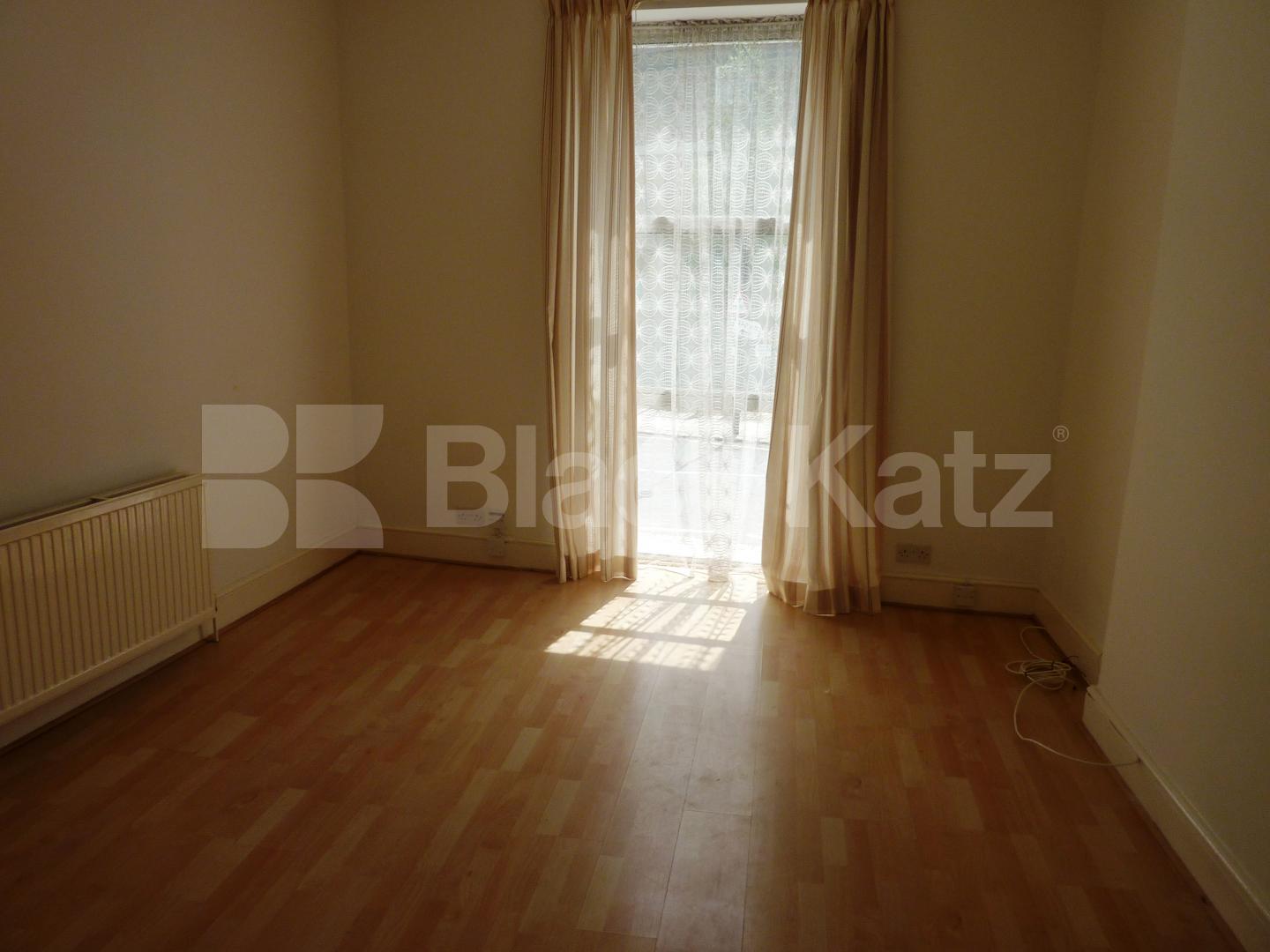 			1 BED IN CAMDEN FOR SHARERS!!!!, 1 Bedroom, 1 bath, 1 reception Flat			 Agar Grove, CAMDEN SQUARE